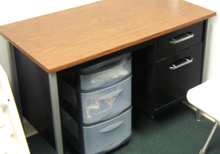 021 7399 Metal Desk Example
