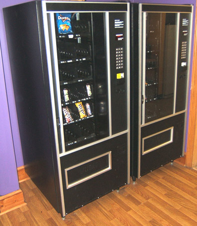 040 7373(2) Vendnet F S I Vending Machines