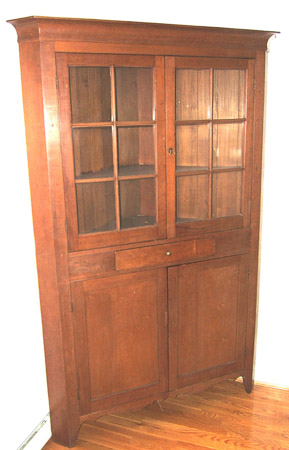 0004a 7661 Walnut & Pine Corner Cabinet