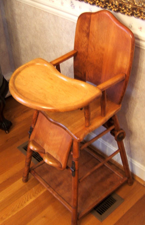 0031 7222  Maple Hi-chair