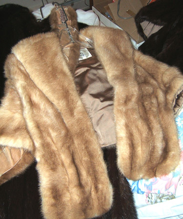 0085 7060 Fur Example