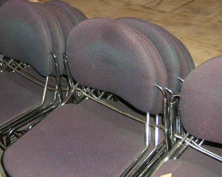 005 4399 Over 25 uph stack chairs