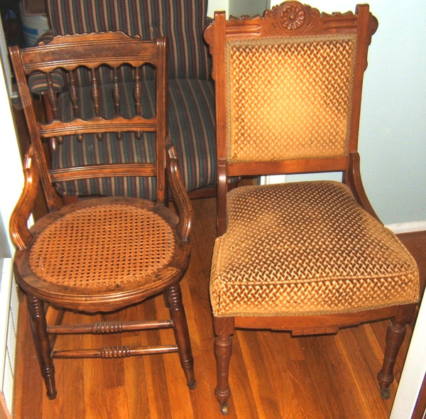 009 4064 Antique Chairs