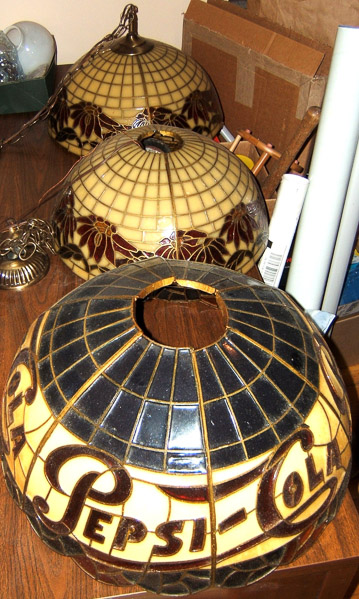 063 4017 Faux St Glass Dome Shades
